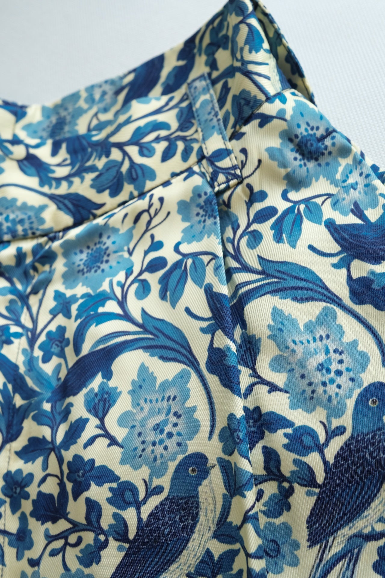 Birds Pleated Pants
