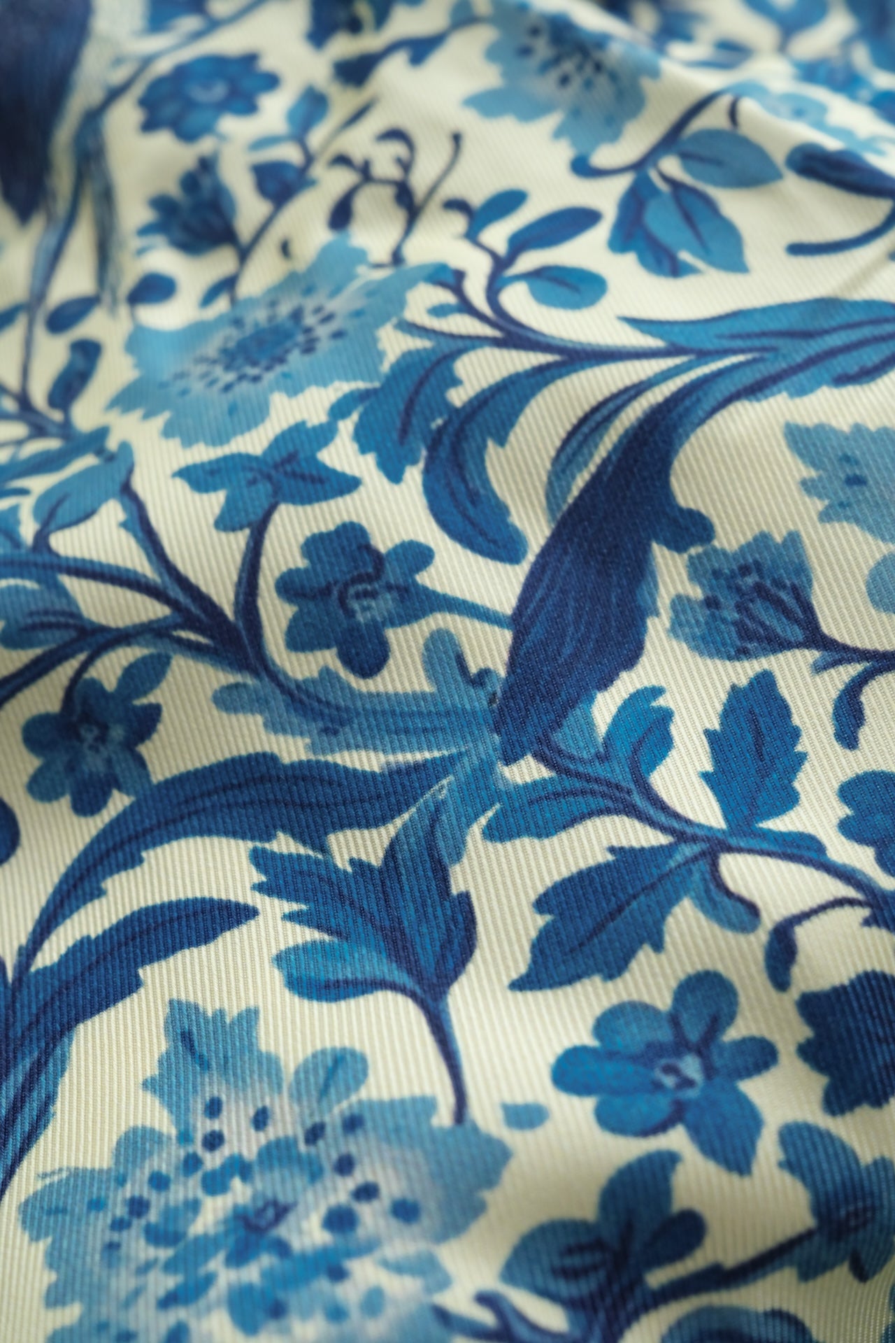 Birds Pleated Pants