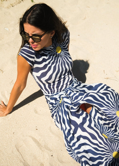 Wavy Sun Cap Sleeve