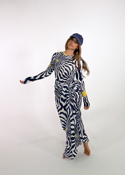 Wavy Sun Sarong